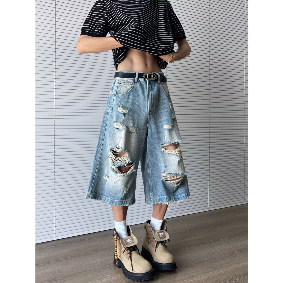 Ripped denim seven part washed distressed wide leg shorts